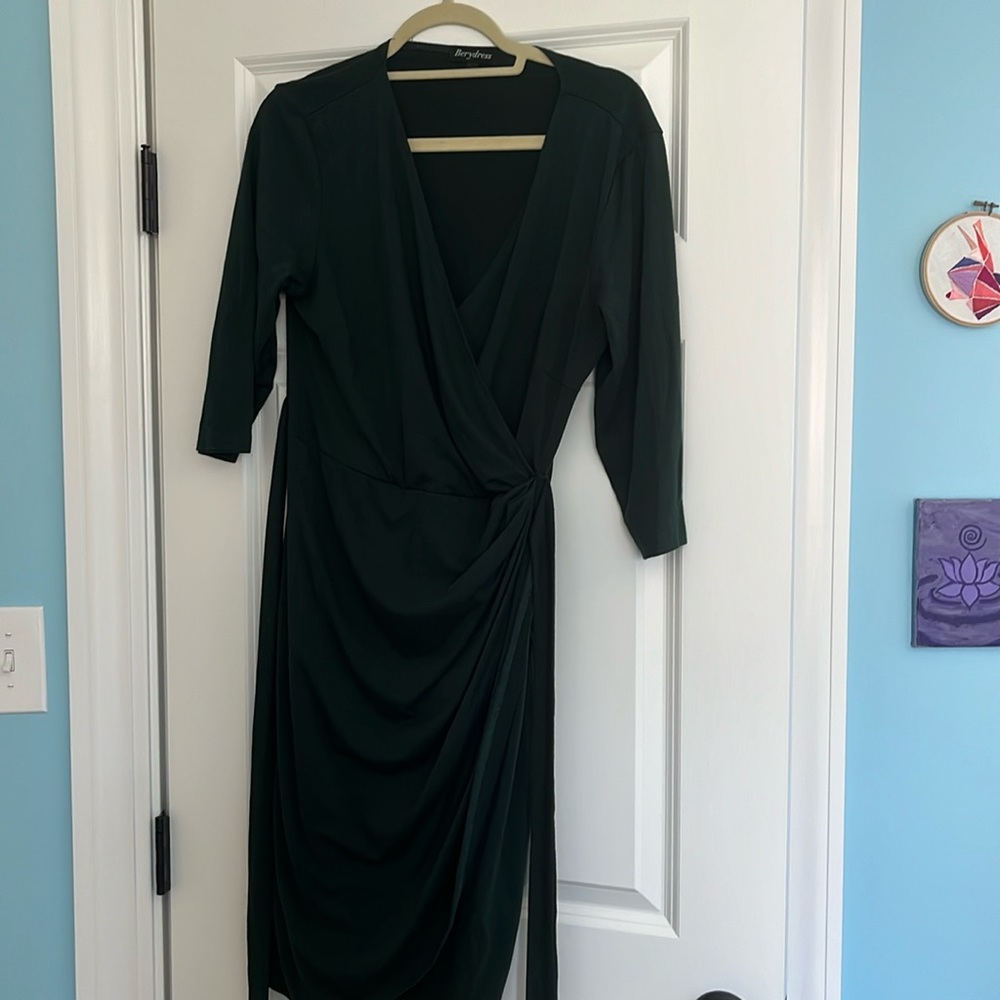 Berry dress size large with tie